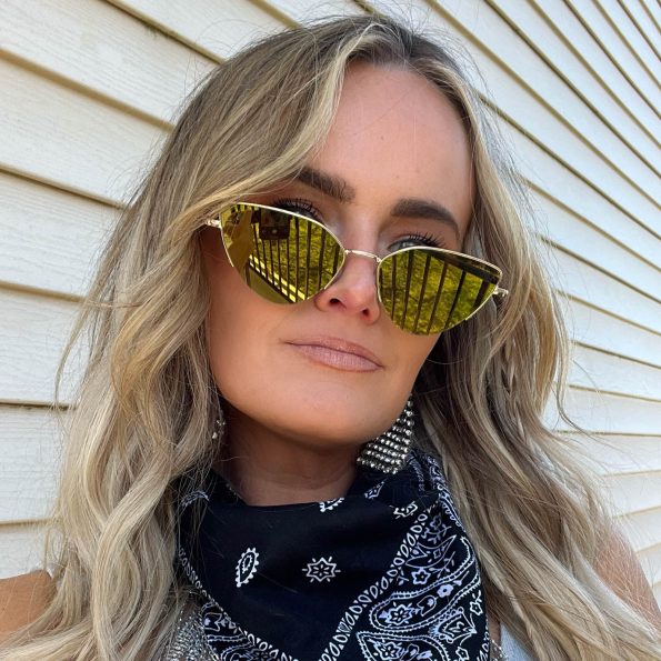 03-2024-shannon___leigh-fairfax-gold-gold-mirror-sunglasses_21