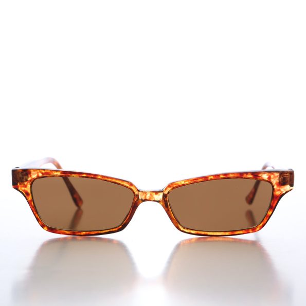 JESSIE_06_SUNGLASS_MUSEUM_c0f8d5de-11af-45d8-8622-e22316deb399