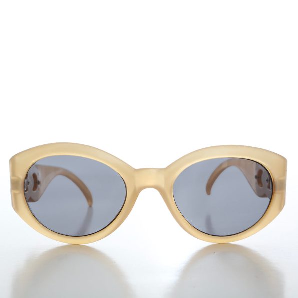 SWANS_18_SUNGLASS_MUSEUM