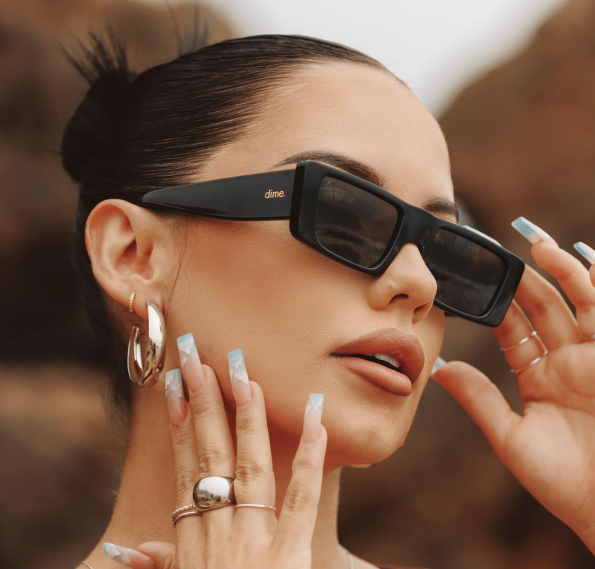 lesdomakeup-fiance-black-grey-dime